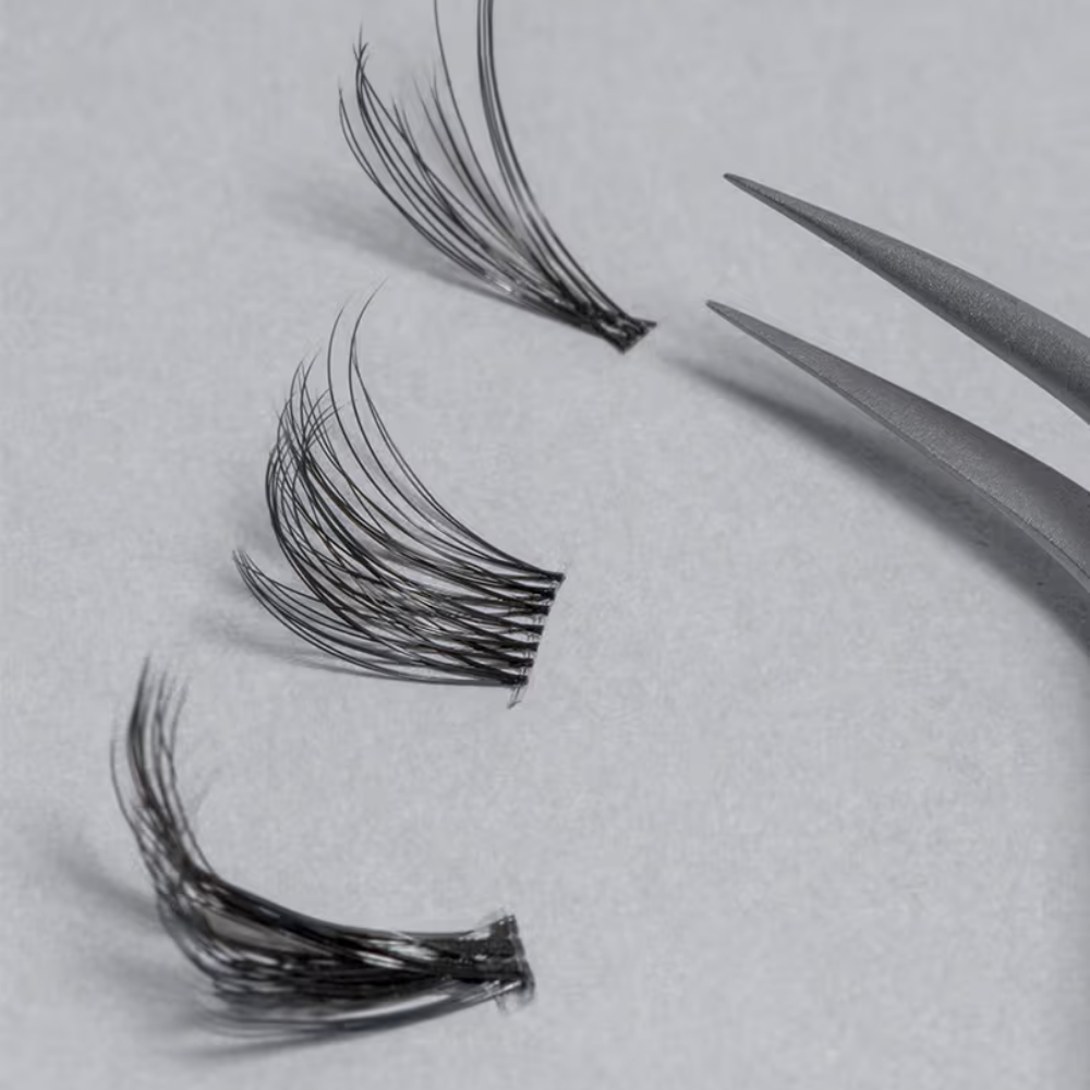 Huda Beauty Hoodie Flares #25 Classic False Eyelashes