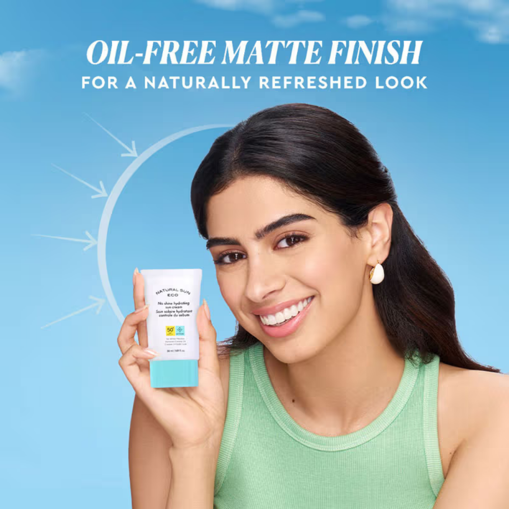 The Face Shop Korean Hydrating, Oil Free Sunscreen SPF 50+ PA++++ for Matte Finish & No White Cast