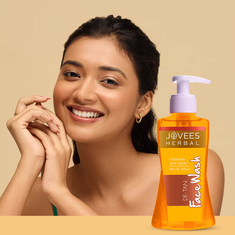 Jovees Ultra Radiance Gold Face Wash