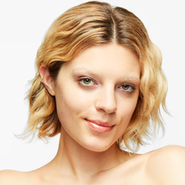 M.A.C Strobe Dewy Skin Tint