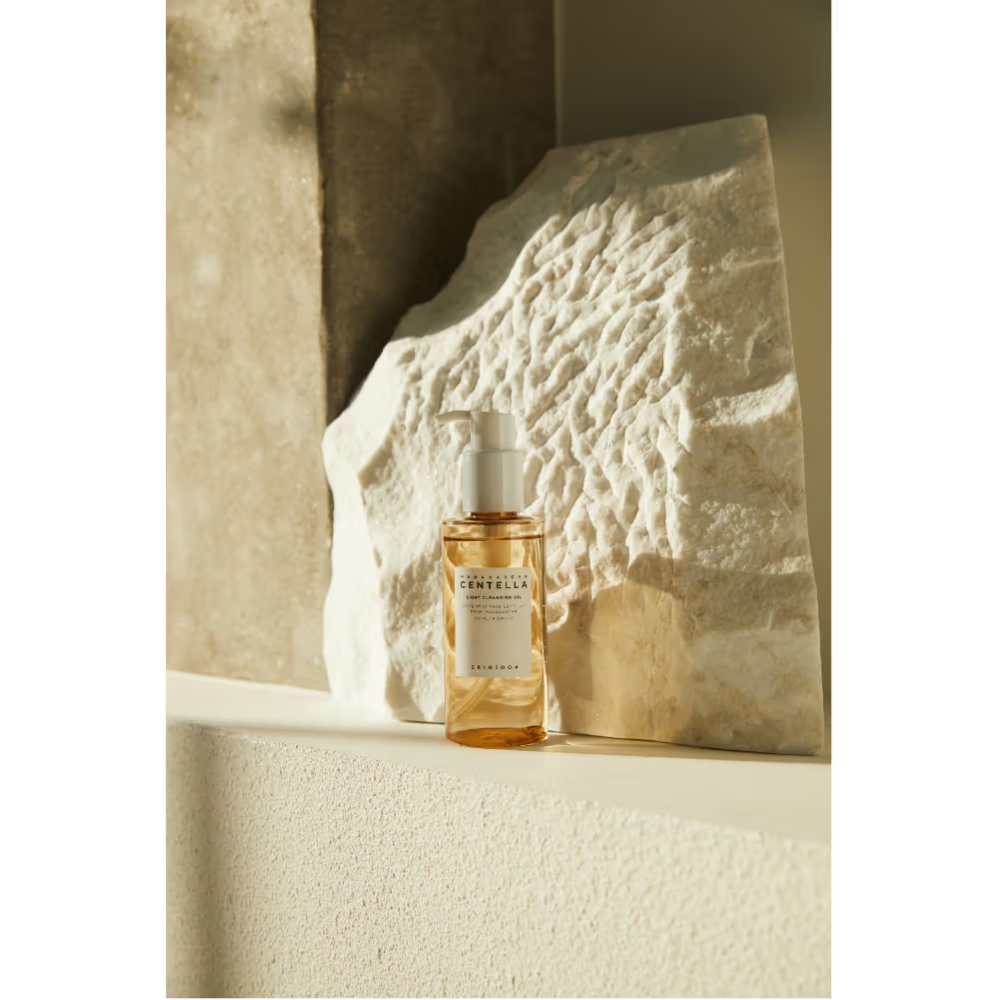 SKIN1004 Madagascar Centella Light Cleansing Oil