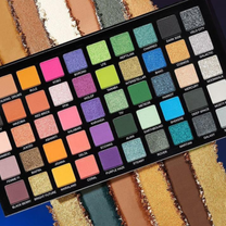 Daily Forever52 Color Me Out 50 Color Eyeshadow