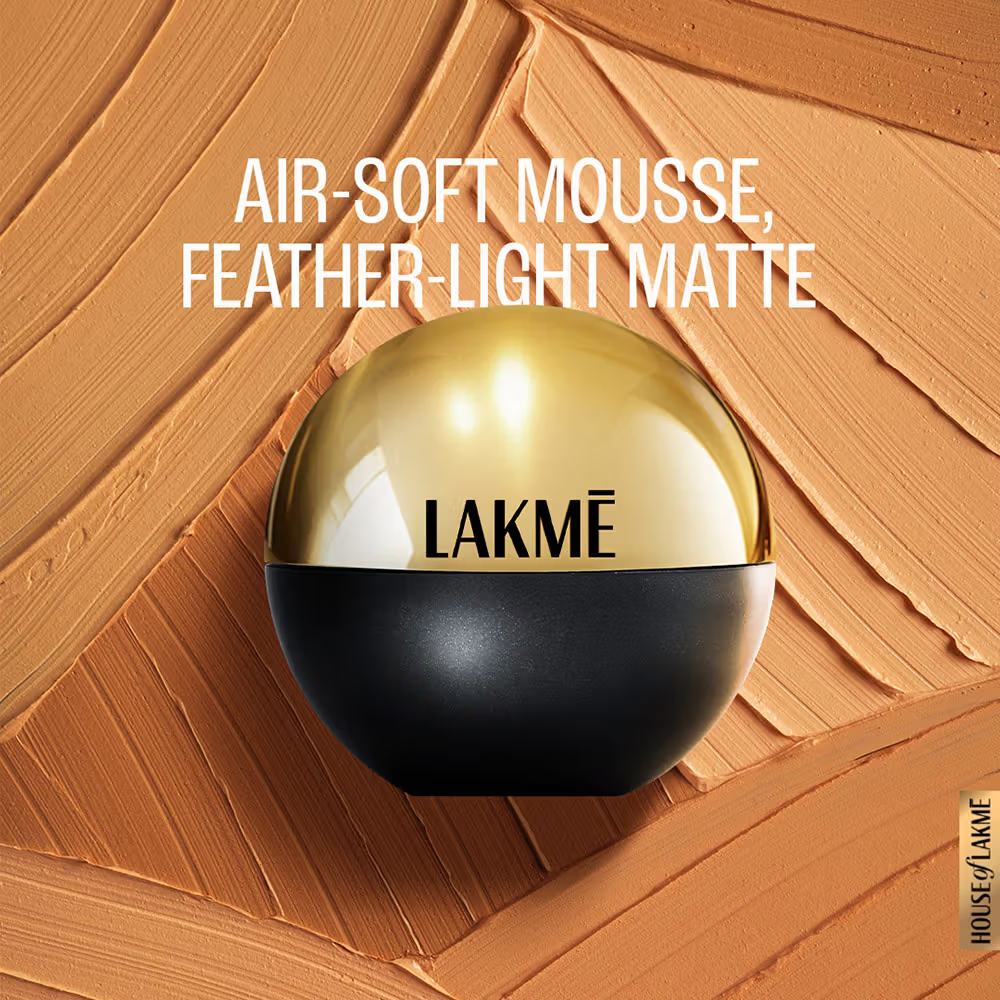 Lakme Xtraodin Airy Mattereal Mousse Foundation With SPF8, Waterproof, Lasts 16 Hr