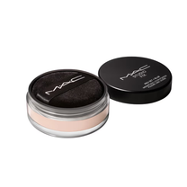 M.A.C Studio Fix Pro Set + Blur Weightless Loose Powder