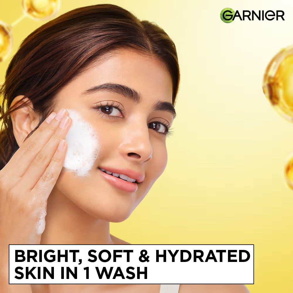 Garnier Vitamin C+ Serum Face Wash Brightening & Tan Removal Gentle Cleanser For All Skin Types