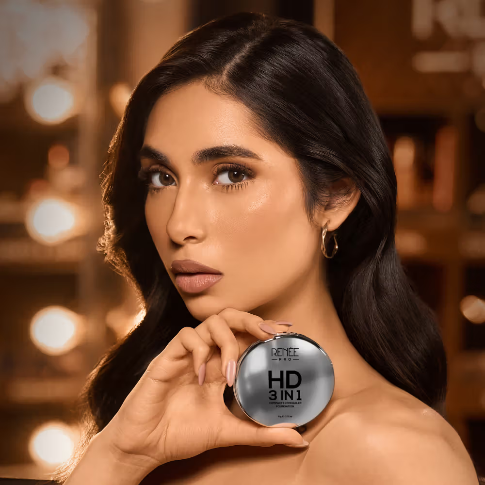 RENEE PRO HD 3-In-1 Matte Compact With SPF 20 Works As Foundation, Compact & Concealer