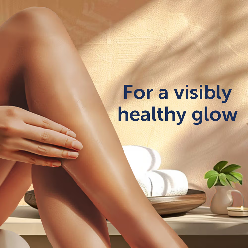 Vaseline Cocoa Radiant Body Oil with Pure Cocoa Butter & Shimmer Glow, For Dull Skin & Healthy Glow